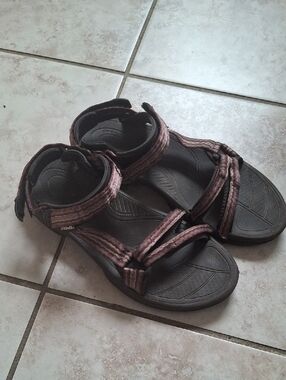 Teva Women's Purple Striped Fabric Strap Sandals Sz 10